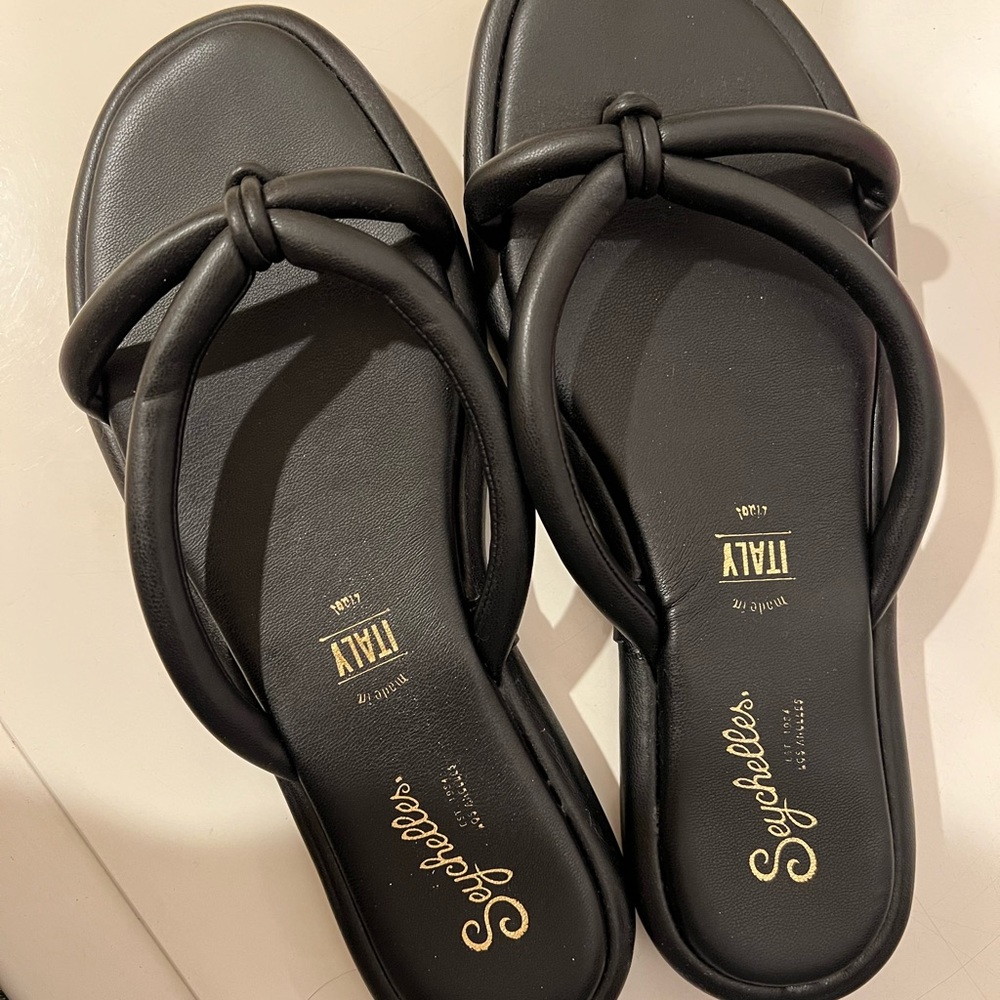 Black Leather Seychelles Sandals